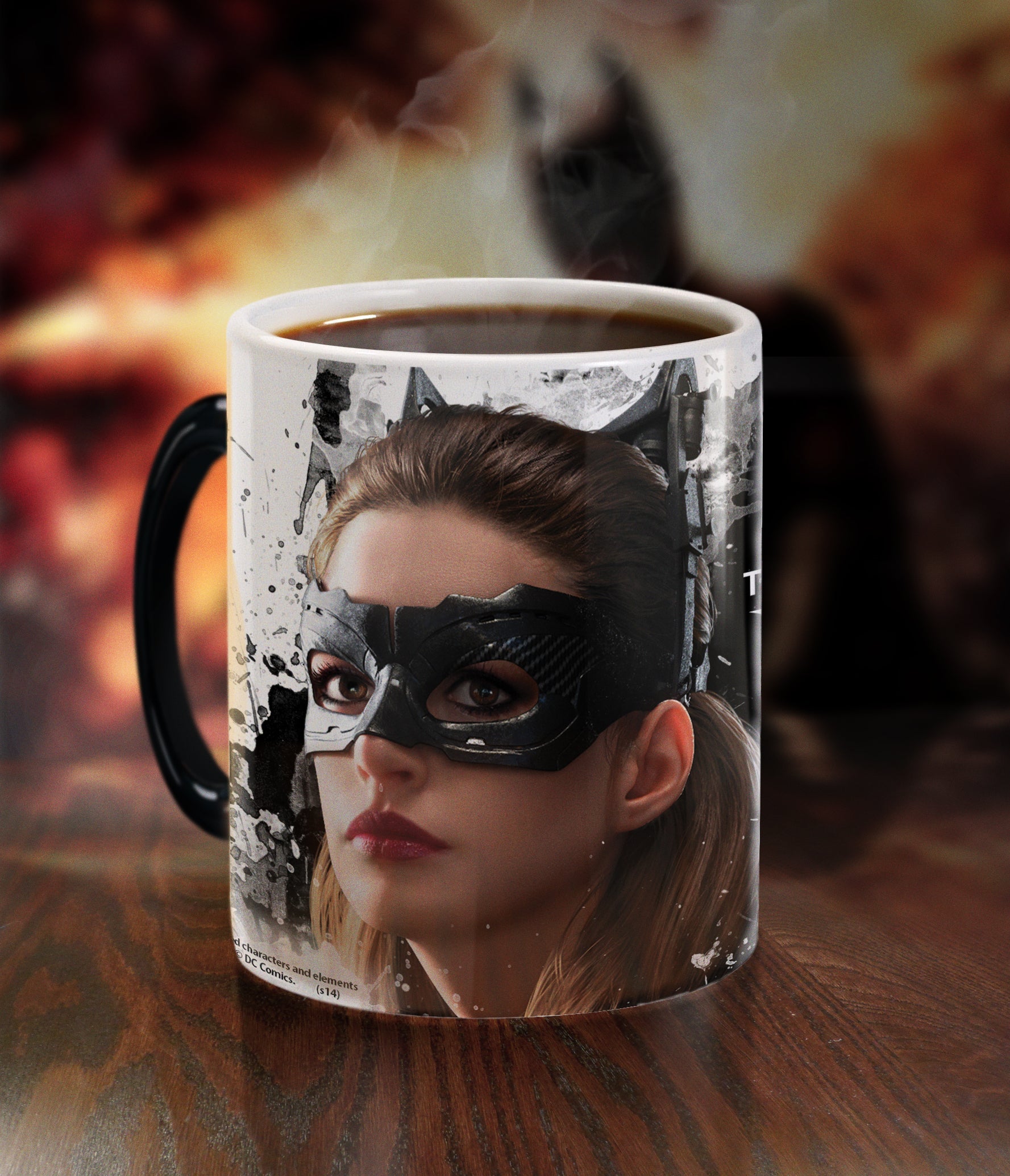 DC Comics (Batman: The Dark Knight Trilogy: Catwoman) Morphing Mugs® Heat-Sensitive Mug MMUG056